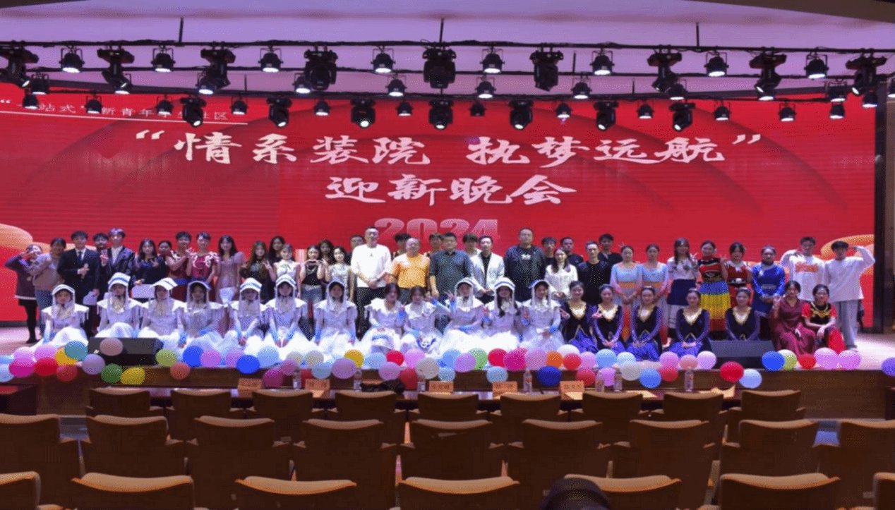 将骨干教师培养成党员