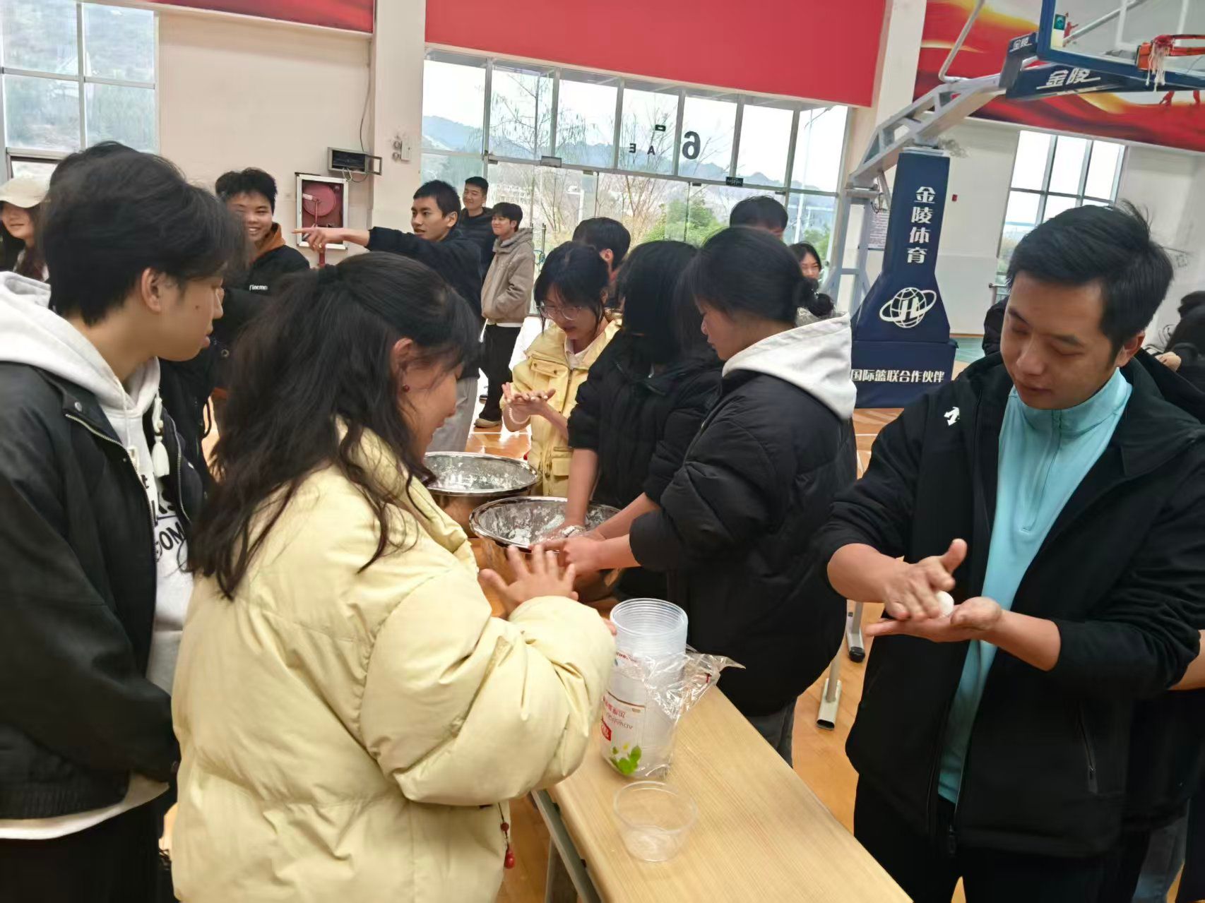 系部师生齐聚一堂