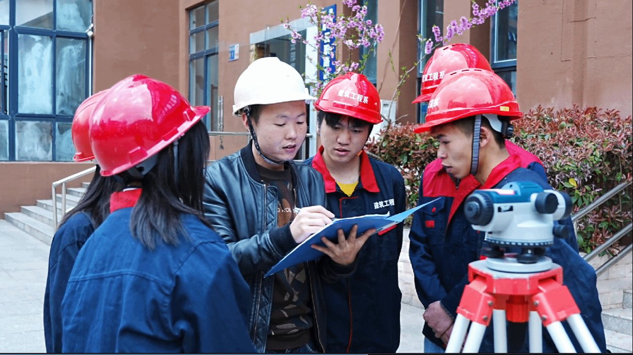 能完成BIM建模