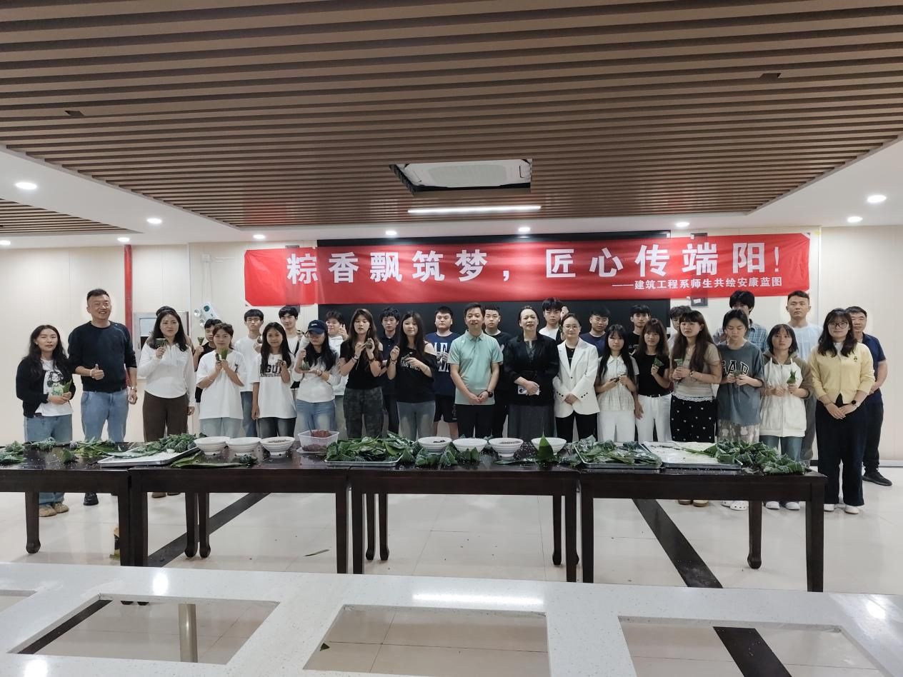 党员教师培养成教学科研管理骨干